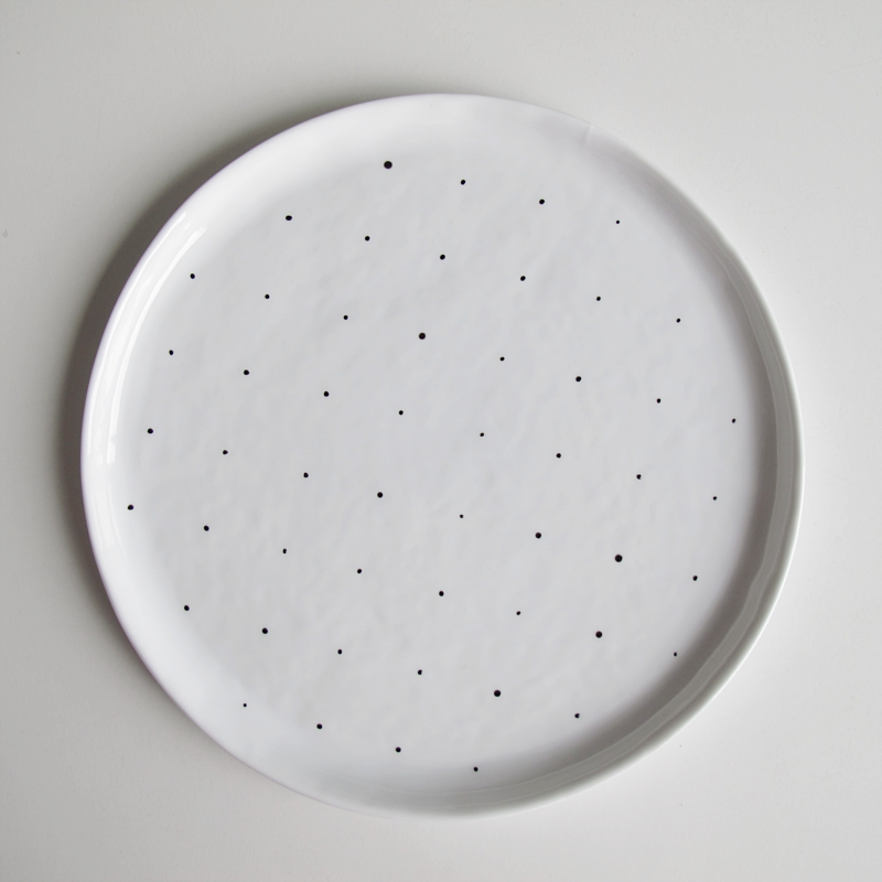 diy dotty plate | designoform.com